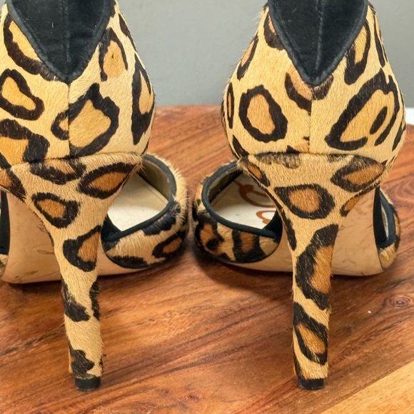 Sam Edelman Leopard‎ Delilah Dorsay Cow Hide Print Heels - Picture 10 of 14